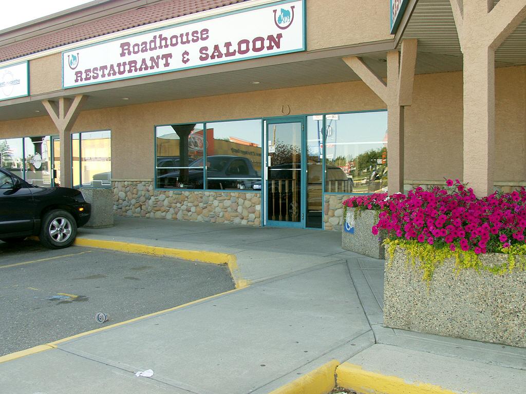 Roadhouse Restaurant & Saloon Strathmore, AB