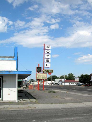 Riverton_Laundry_hM